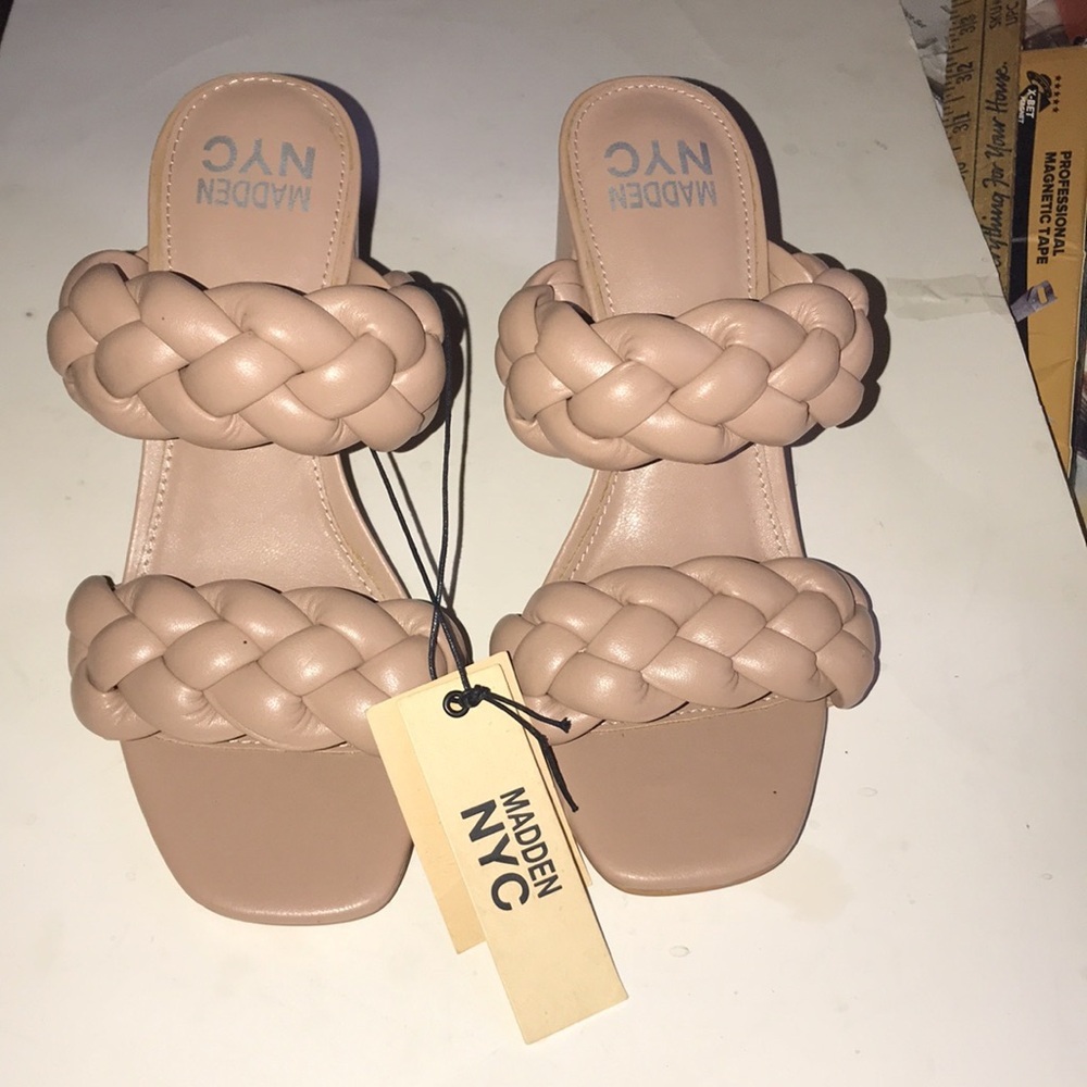 NWT Women’s Madden NYC Slide Sandals